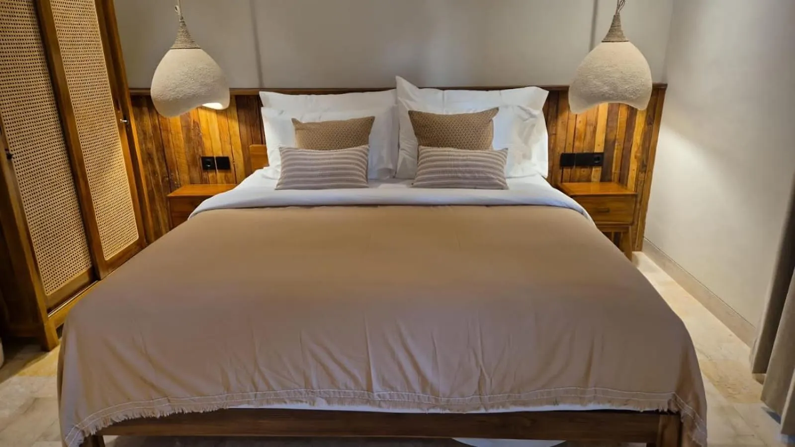 Brand New Spacious 4Br Villa Kuta Lombok