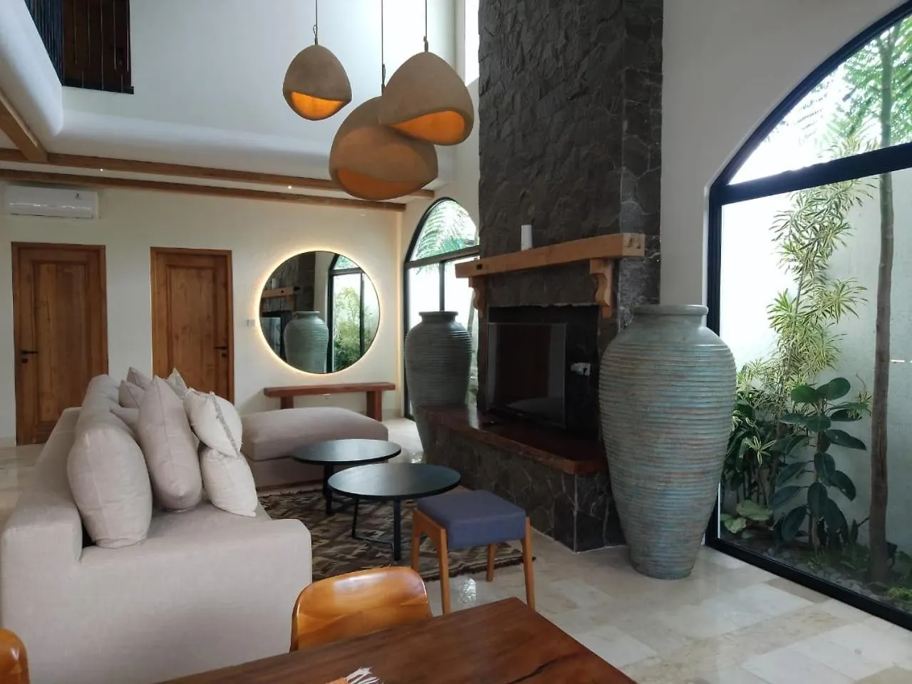 Brand New Spacious 4Br Villa Kuta  0*, Kuta (Bali) Indonesia