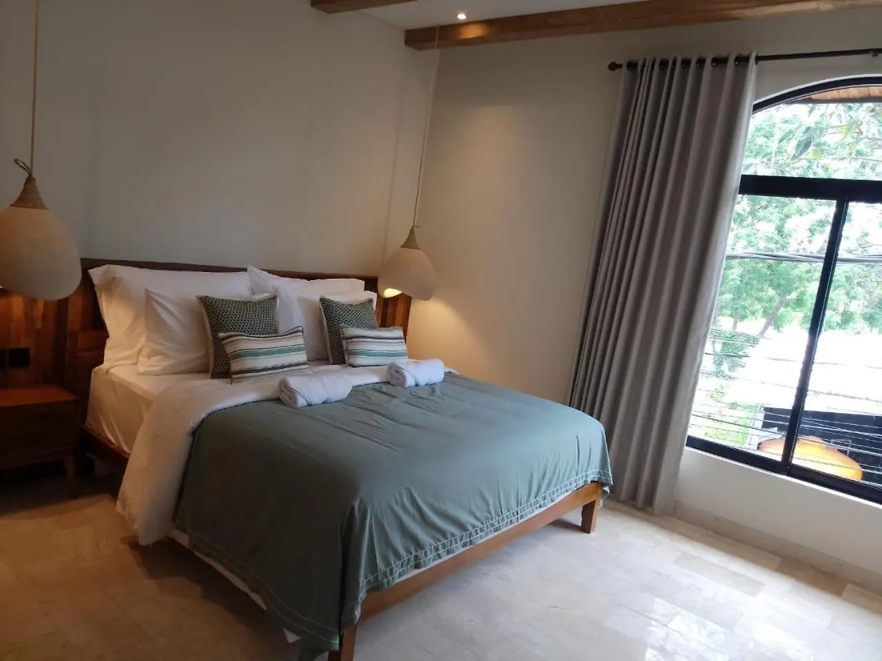 Brand New Spacious 4Br Villa Kuta   Kuta (Bali)