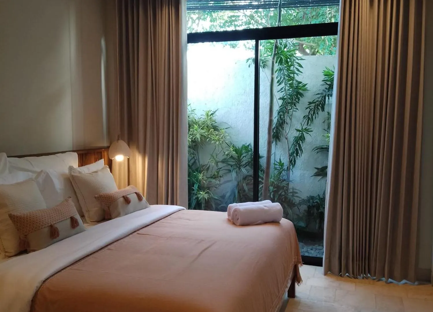Brand New Spacious 4Br Villa Kuta