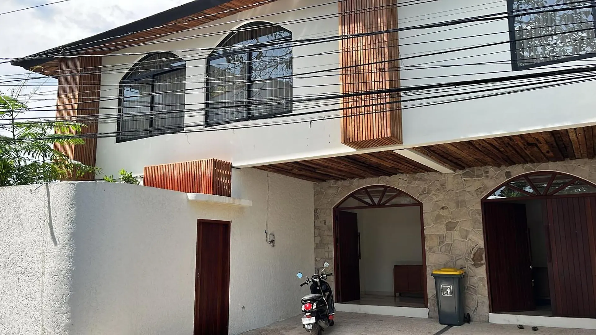 Brand New Spacious 4Br Villa Kuta