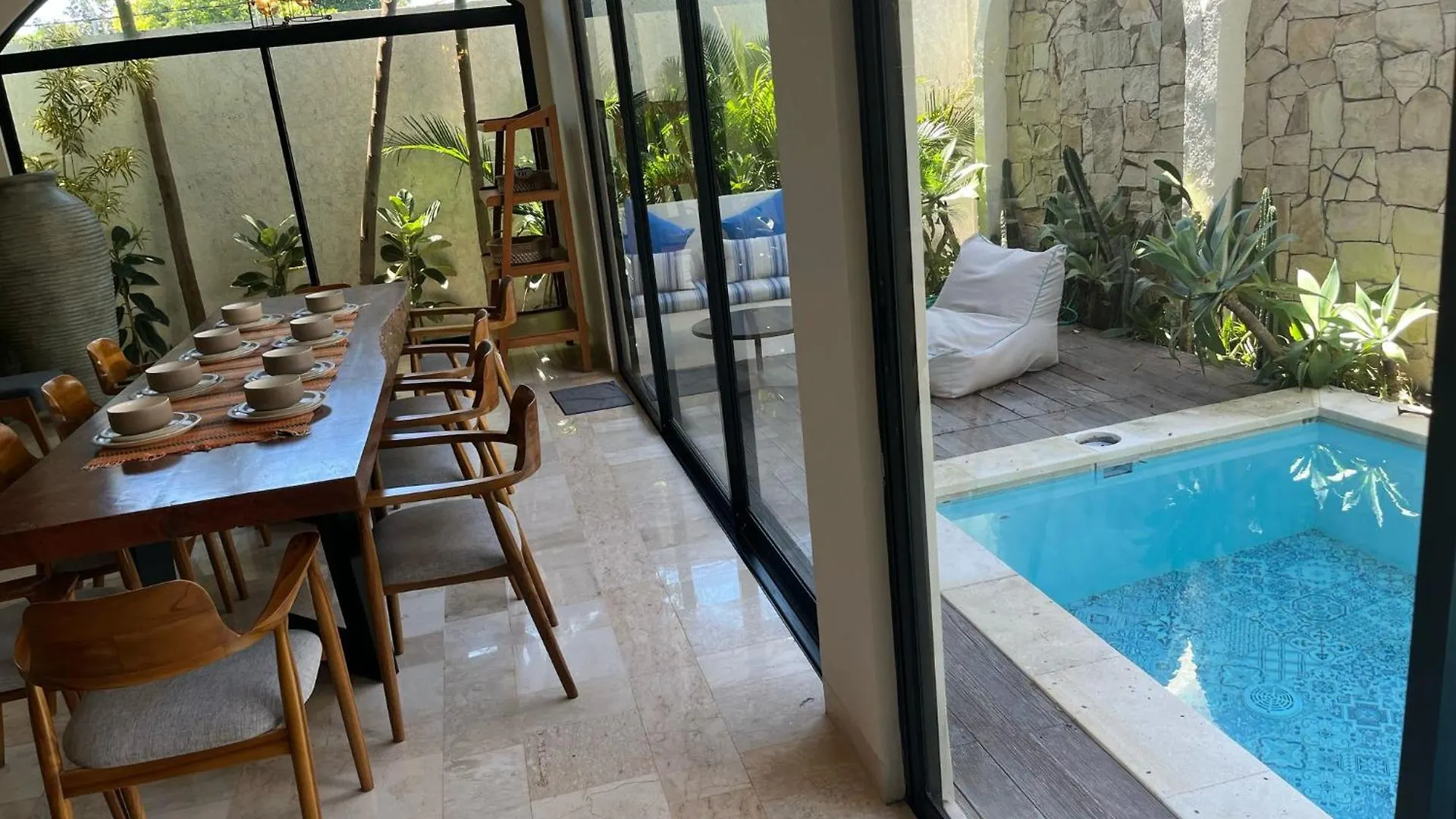 Brand New Spacious 4Br Villa Kuta   Kuta (Bali)