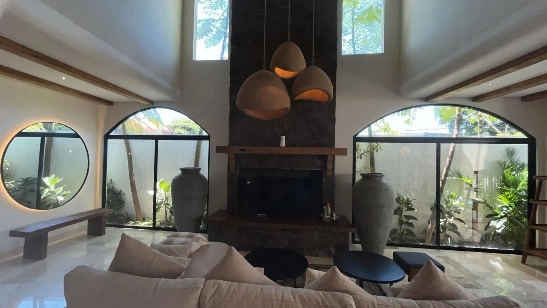 Brand New Spacious 4Br Villa Kuta